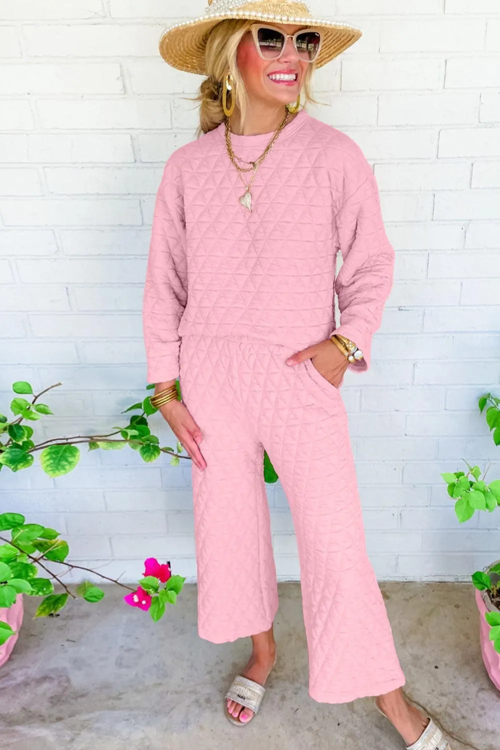 Chic Pink Quilted Lounge Pullover and Joggers Set - Effortless Style for Cozy Days