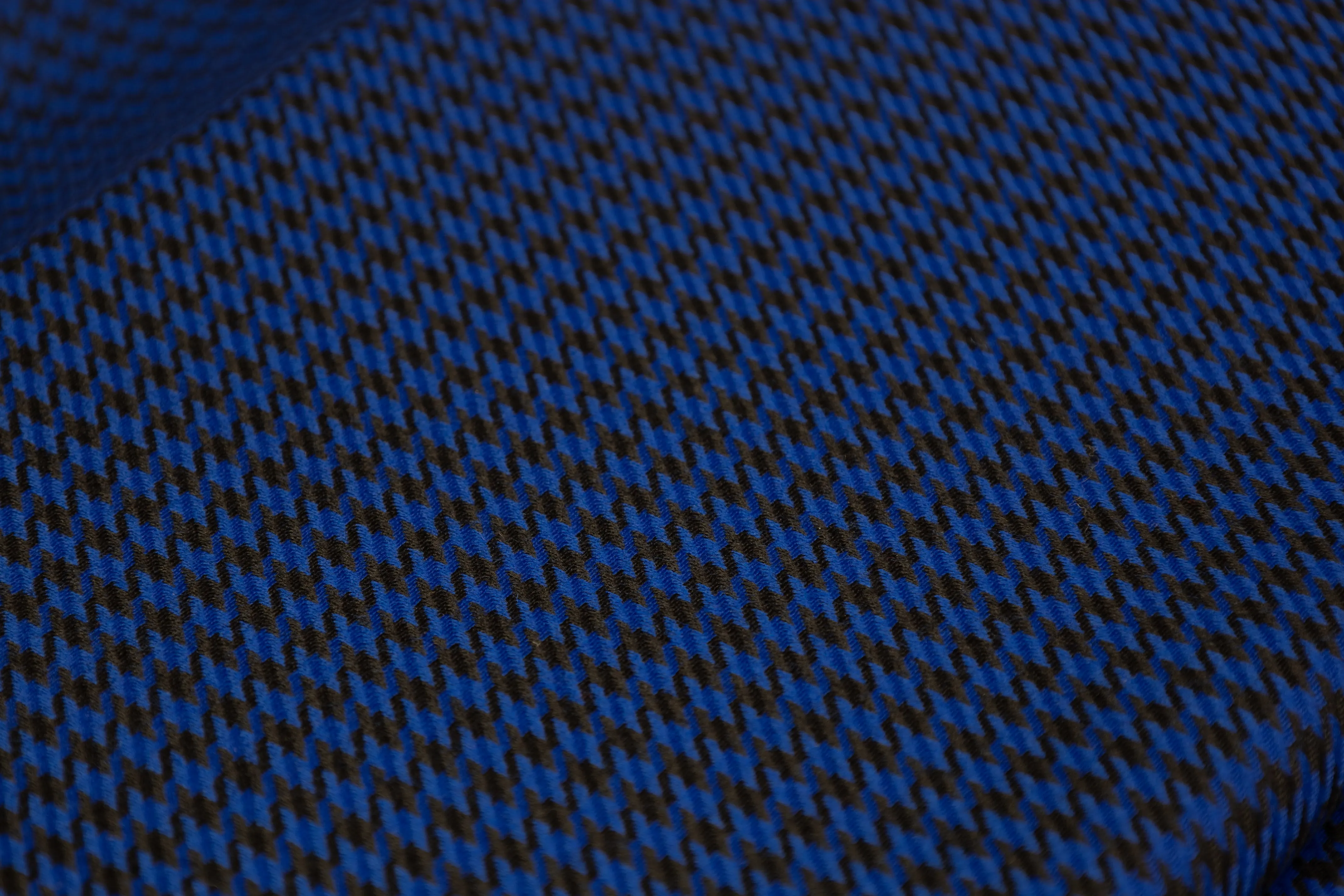 Houndstooth Italian Wool Suiting - Royal Blue / Black